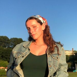 Meet your Posher, Ana